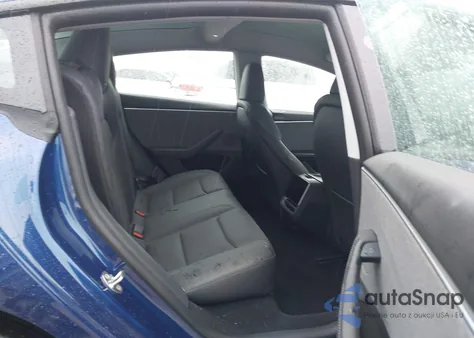 2025 Tesla Model 3 Long Range Rear-Wheel Drive z USA, uszkodzony, nr VIN 5YJ3E1EA7SF997945